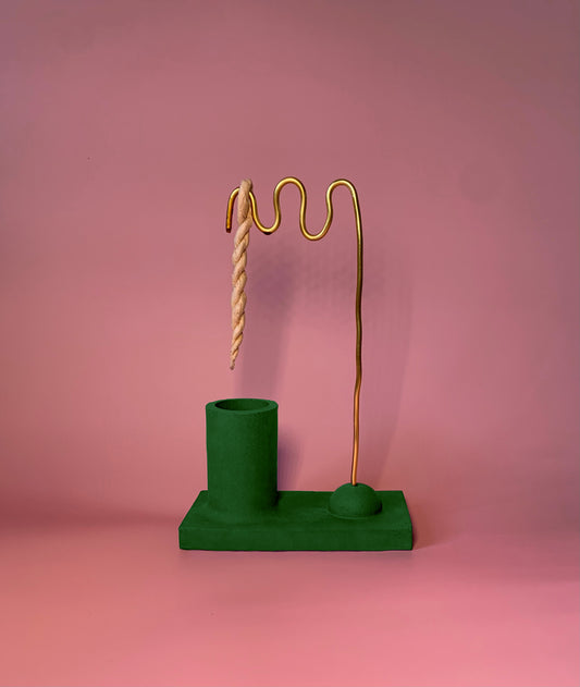 MOSS BURNING ALTAR + GOLD SQUIGGLE WIRE